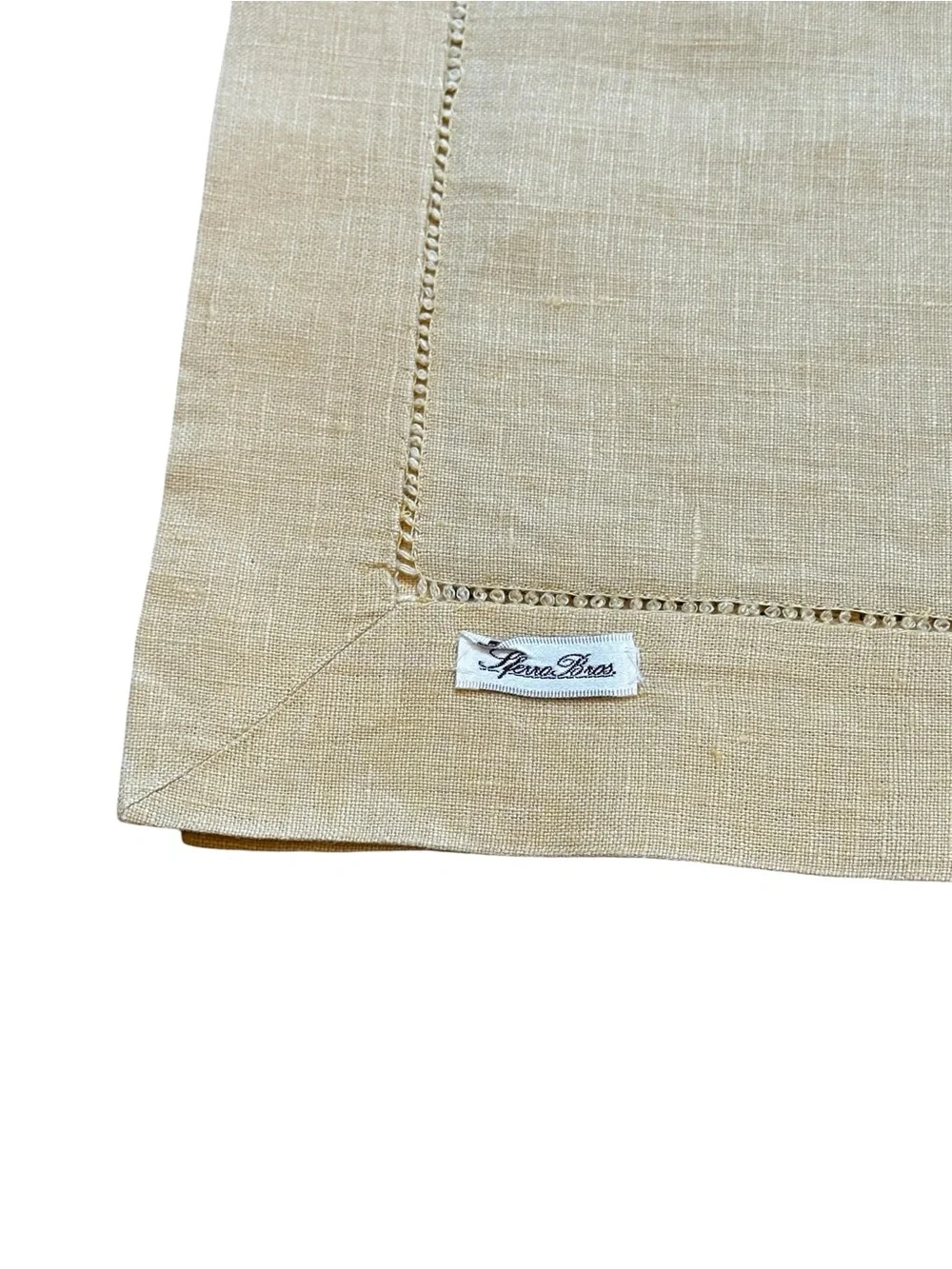 Sferra Bros Pure Linen Placemats Set Quiet Luxury Minimalist Classic Casual